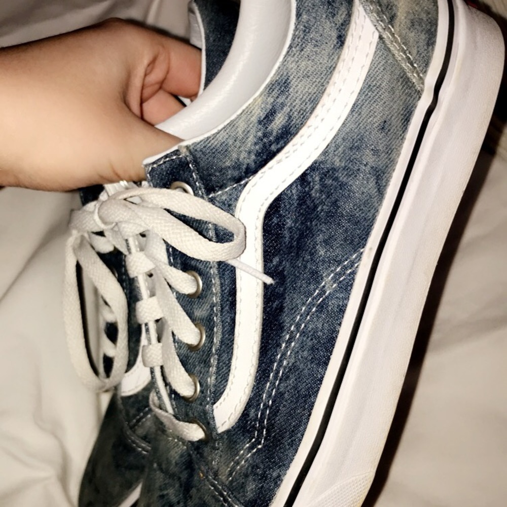 Acid wash blue vans size 7.5